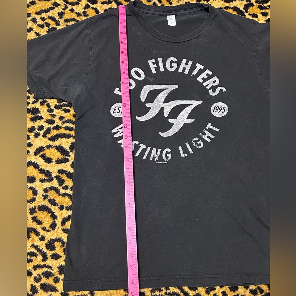 Foo Fighters T Shirt Dave Grohl 2011 Tour Wasting Light Concert T- Shirt - Picture 16 of 16